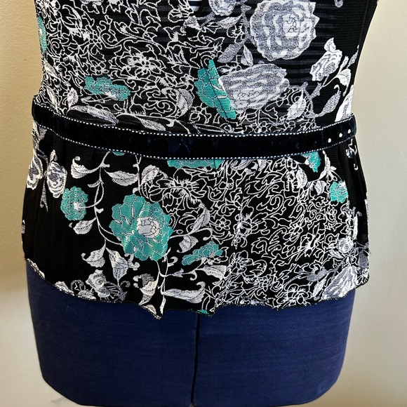 Pinadas Vintage Black/White/Teal Floral Short Sleeve Shirt Women’s Medium Petite - Picture 4 of 9